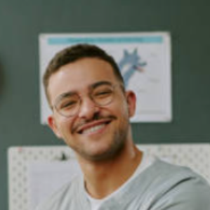 Dr. Aaron Lewis, Veterinary Nutritionist